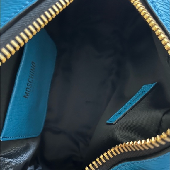 MOSCHINO COUTURE Lambskin Blue Leather Gold Chain Crossbody/Clutch - Picture 11 of 16